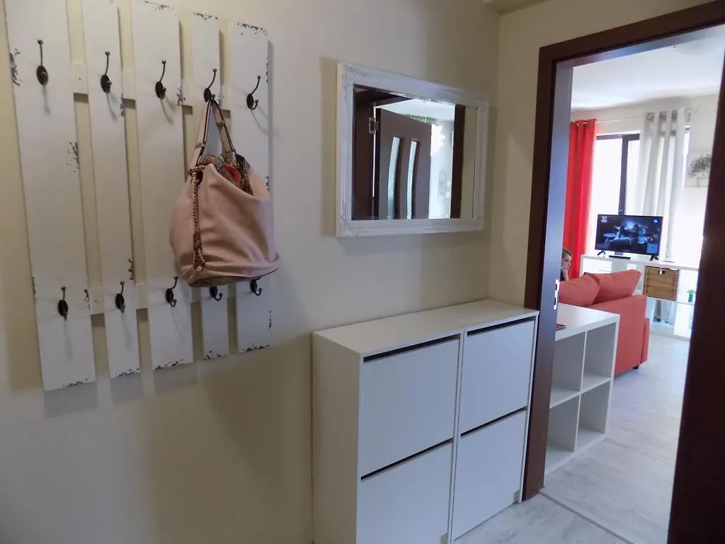 Avangard Apartment 부르가스 0*,